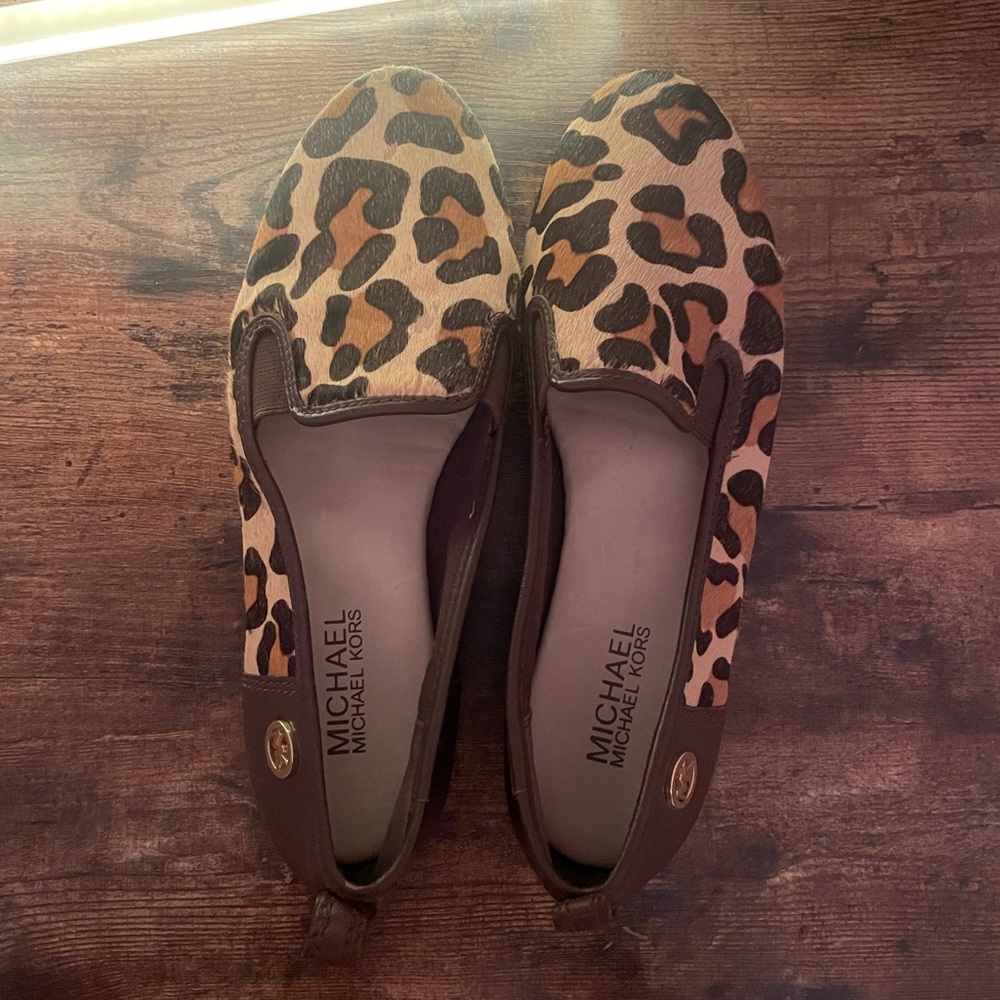 NWOT Michael Kors Leopard Fur Flats